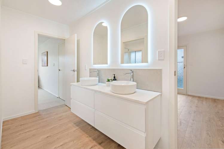 42 Ray Small Drive Pahurehure_17