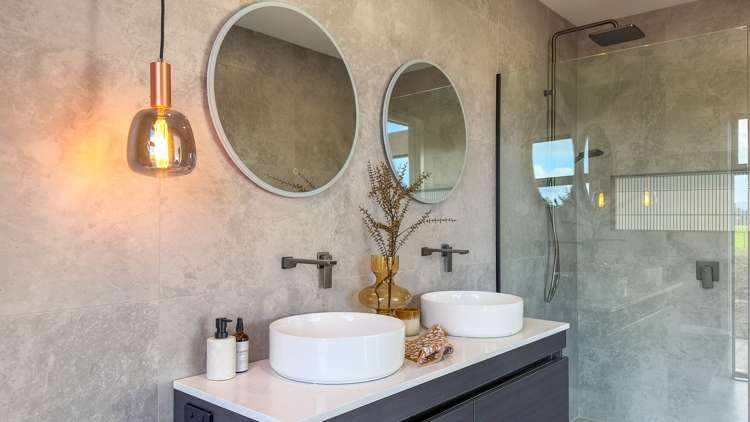 65 Livingstone Road Ngahinapouri_24