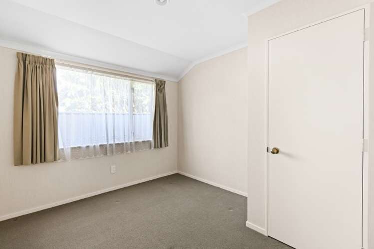 5a Park Lane Greenmeadows_10