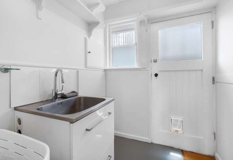 52 Anderson Avenue Pt England_8