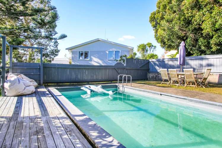 20 Miltonia Avenue Te Atatu South_15