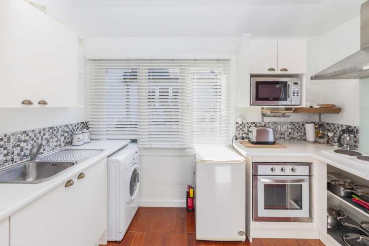 39 Holly Road Merivale_40