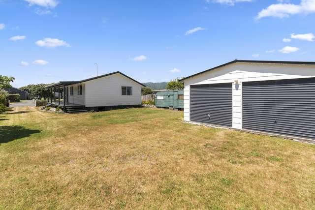 10 Reeves Street Waikanae Beach_3