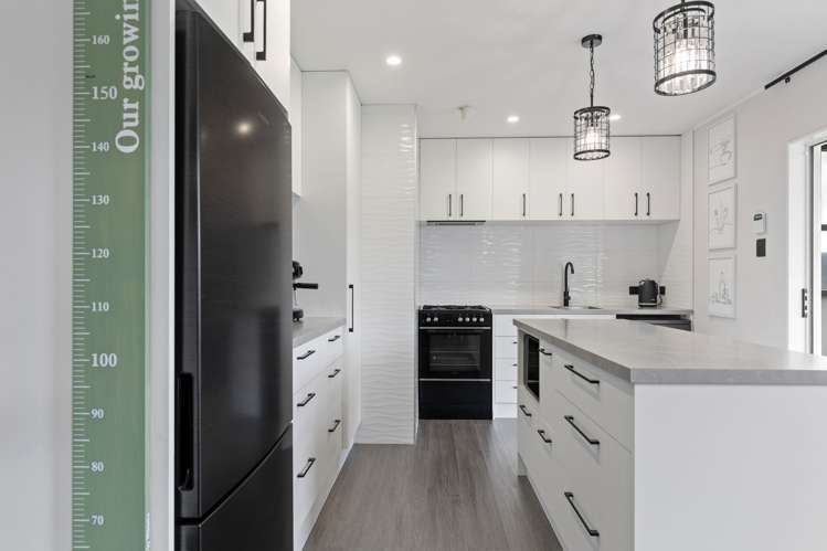 87 Ferguson Street West End_13