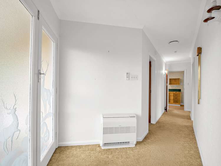 9 Duna Place Takaro_1