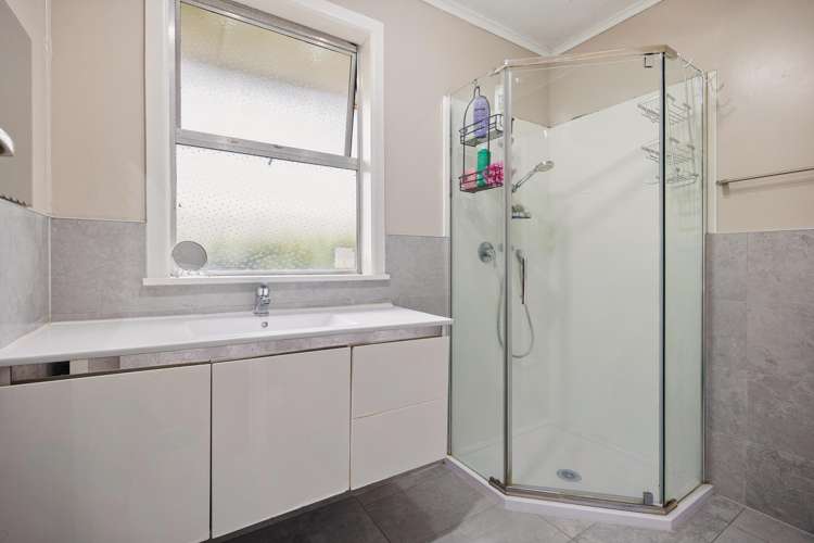 77 Richardson Road Mt Albert_9