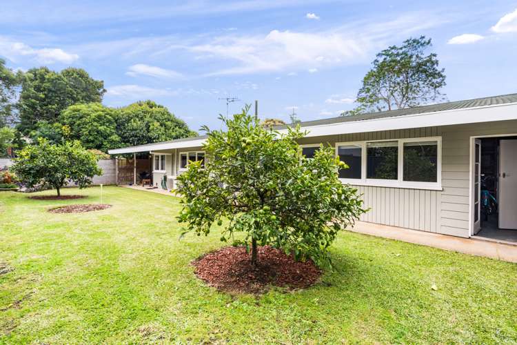 21 Fairway Drive Kamo_19