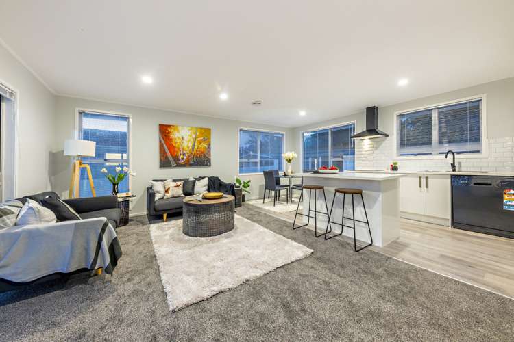 8 Glennis Place Clendon Park_6