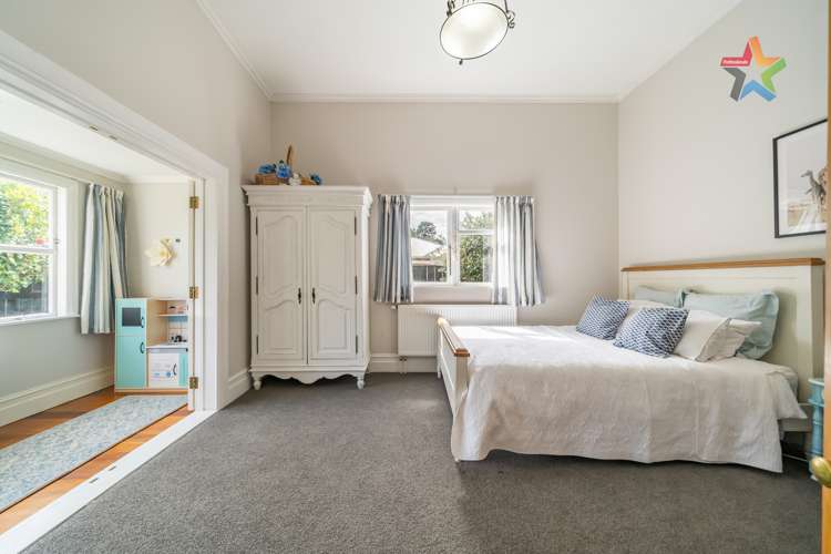 32 Riddlers Crescent Petone_9