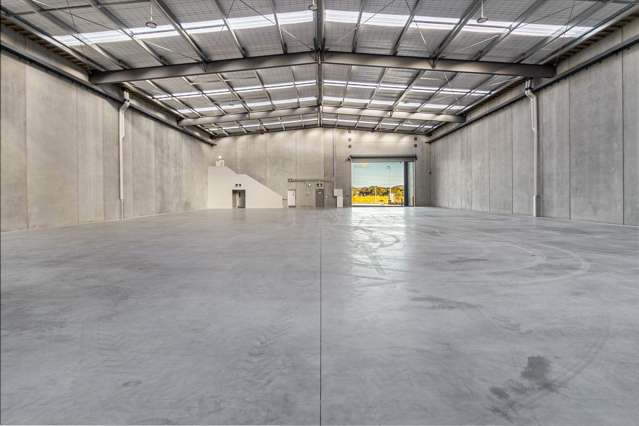 Brand new 1,255sqm warehouse