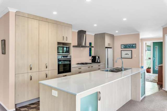 82 Waipunahau Road Waikanae_3