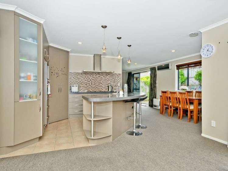 48 Somerton Drive Huntington_5