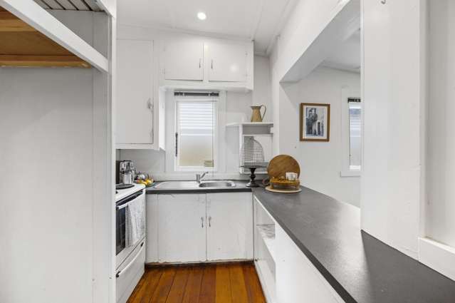 3 Campaign Street Napier South_2