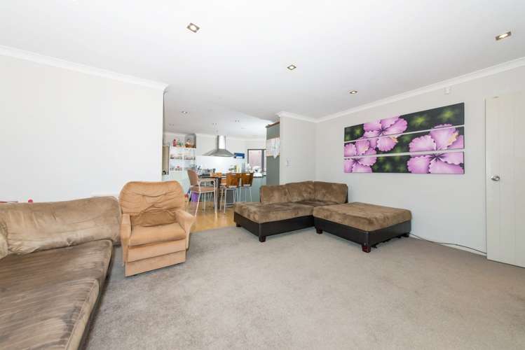 80 Seabrook Avenue New Lynn_19