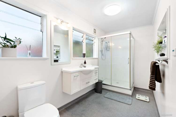 22 Murray Road Te Atatu Peninsula_10