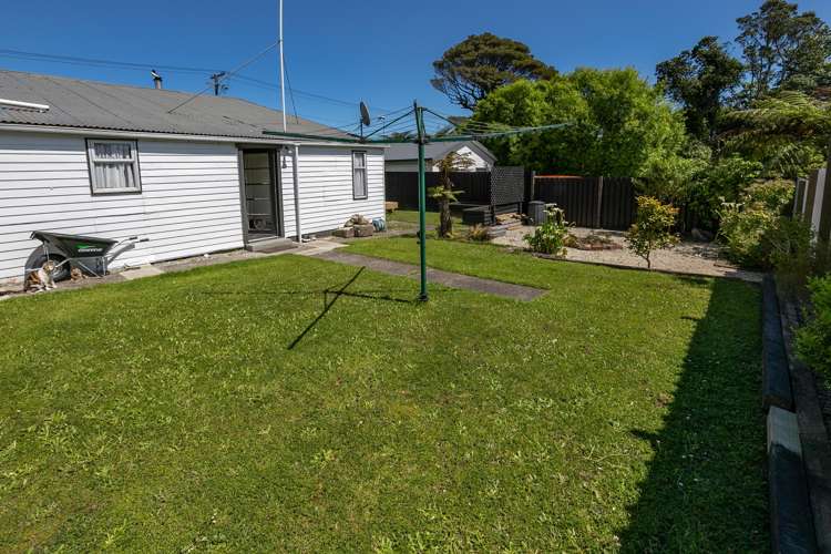 31 Fox Street Cobden_17