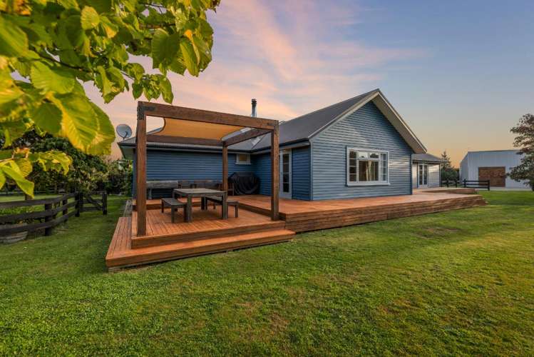 260 Kiri Kiri Road_0