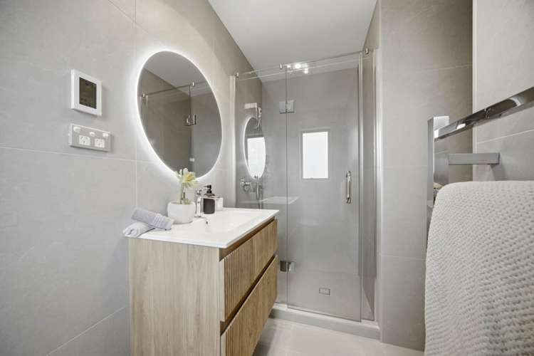 2/67 Wharf Road Te Atatu Peninsula_18