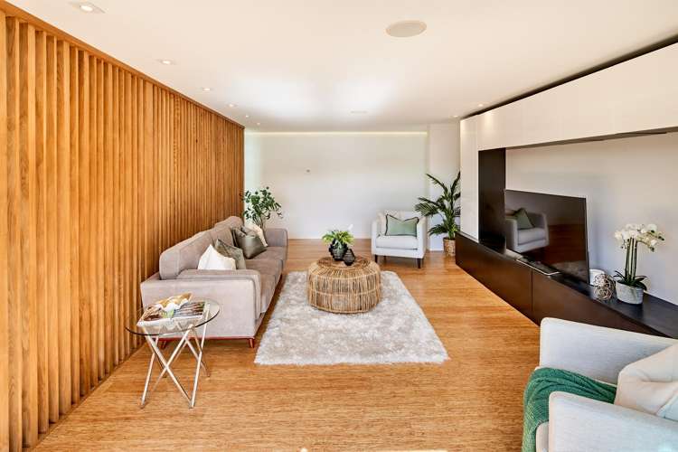 300B Paremata Road Whitby_11