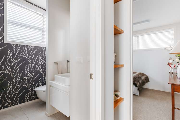 108 Harbour Drive Otumoetai_19