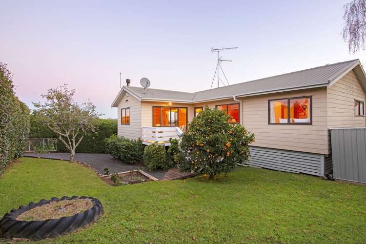 50 Lexington Drive Botany Downs_21