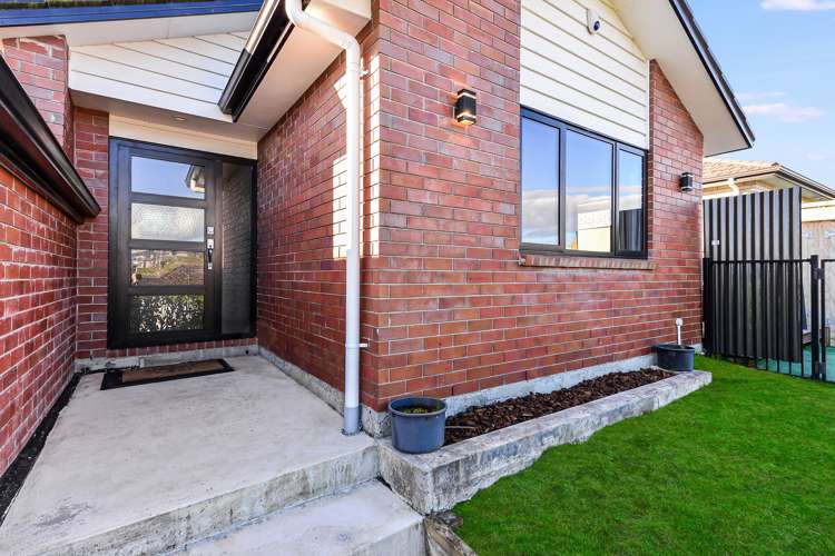 11 Blackwood Crescent Glenview_15