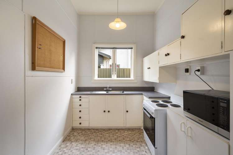 127 Linton Street West End_5