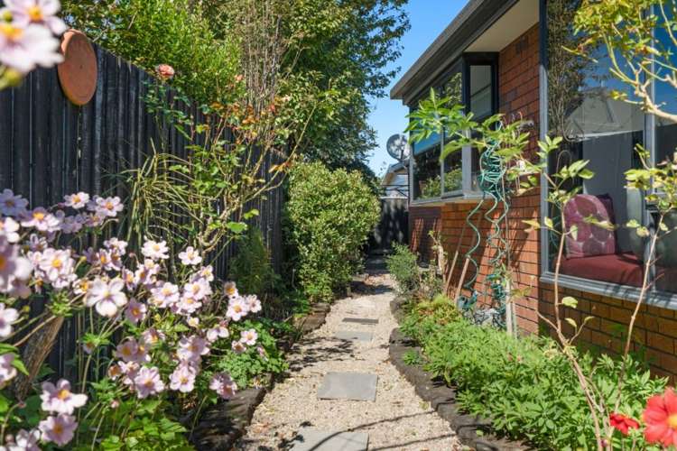 8 Lordship Place Templeton_17