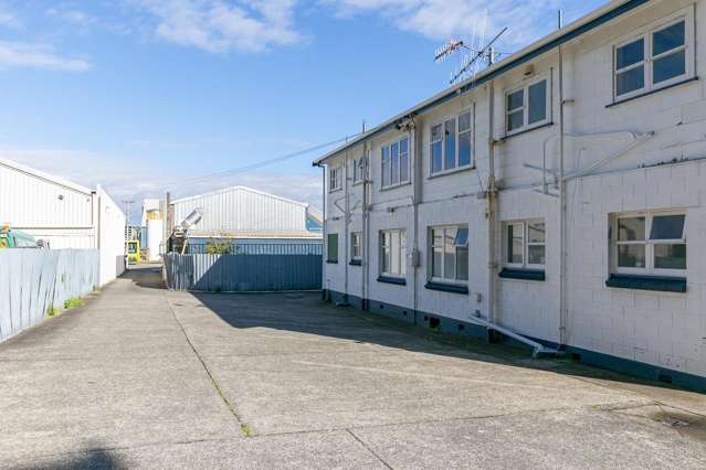 184 Gracefield Road Gracefield_2