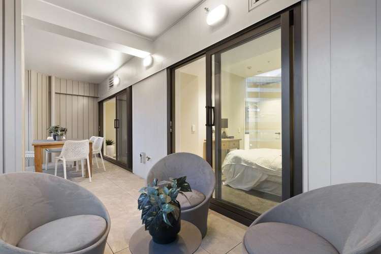 202/41 Beach Road Auckland Central_16