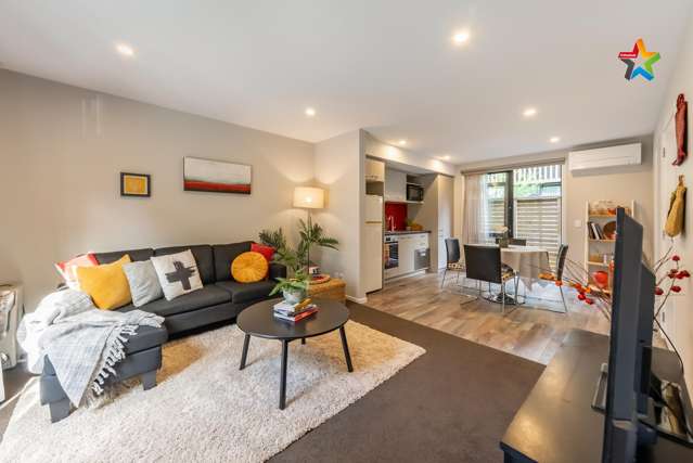 CENTRAL HUTT GEM!