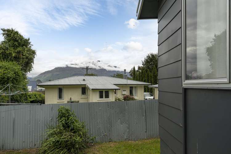 2 Johnson Place Queenstown_12