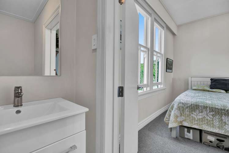 1 Mahuru Lane Okato_13