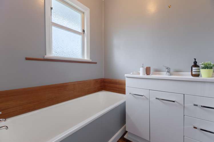 174 Matai Road Raumati Beach_13