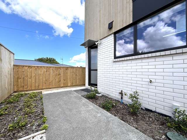 10/43 Ruawai Road Mount Wellington_1