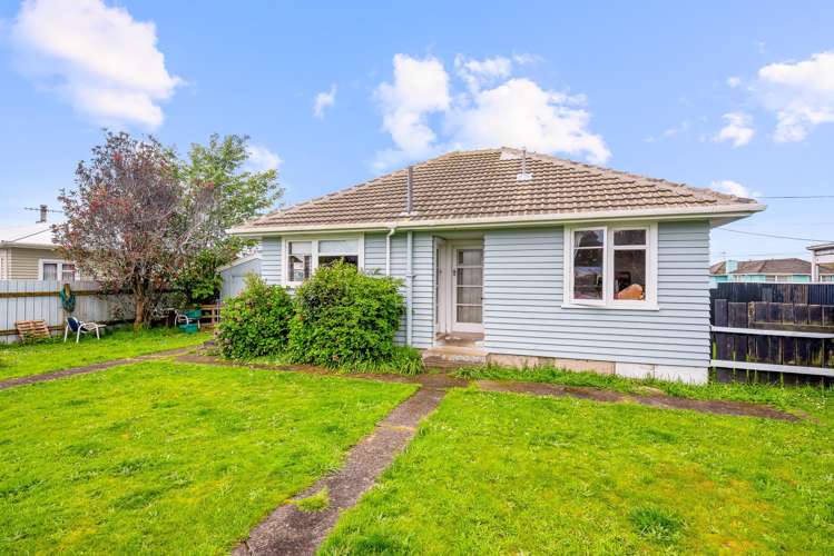 8 Middlesex Street Levin_11