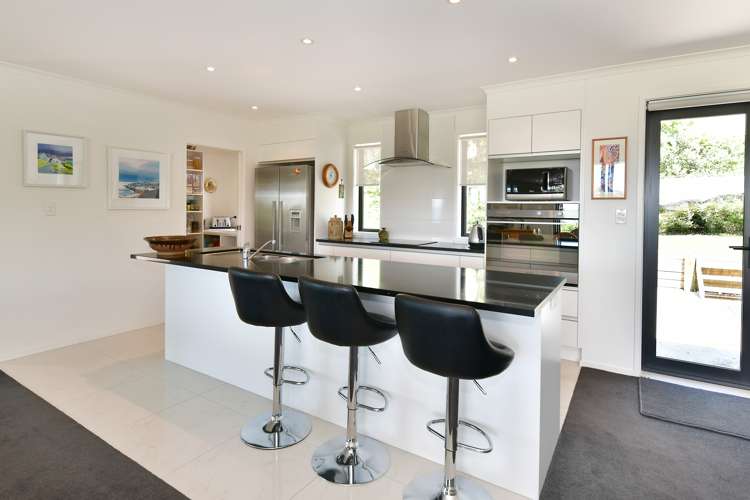 32 Grovenor Drive Orewa_23