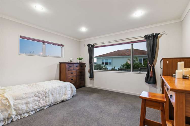 12 Chard Place Flat Bush_28