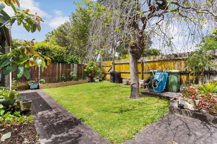 14 Bluewater Place Wattle Downs_16