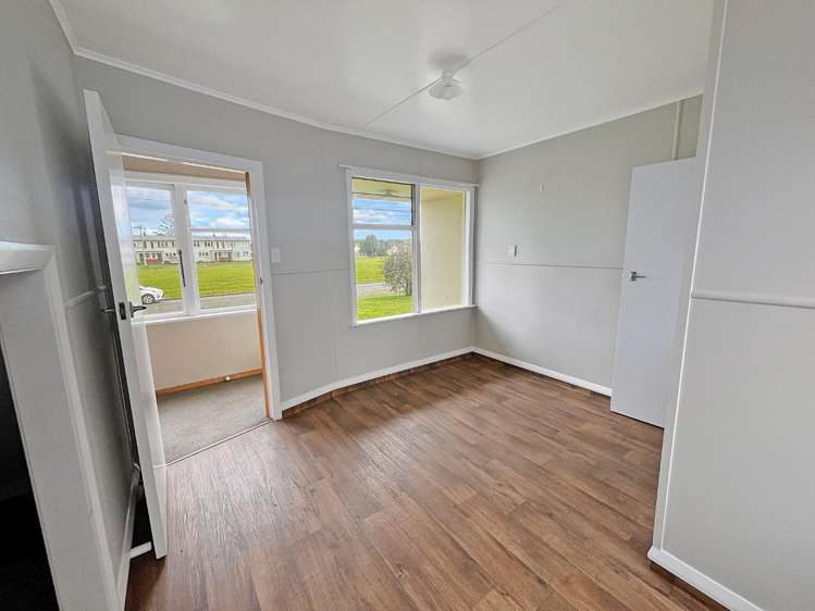 10 Devon Crescent Bulls_2