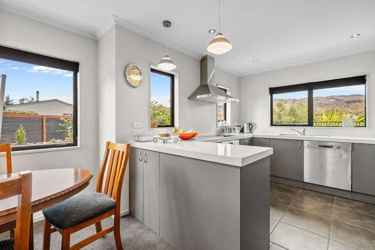 13 Missy Crescent, Pisa Moorings Mount Pisa_4