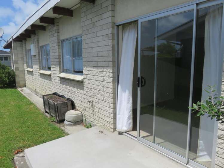 2/6 Crichton Place_0