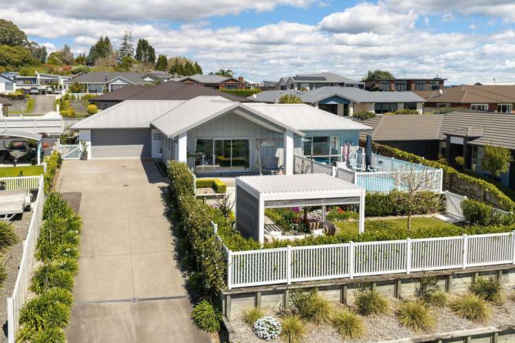 165 Rowesdale Drive_0