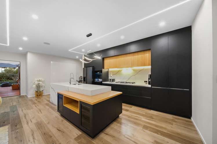 13 Downpatrick Drive Flat Bush_3