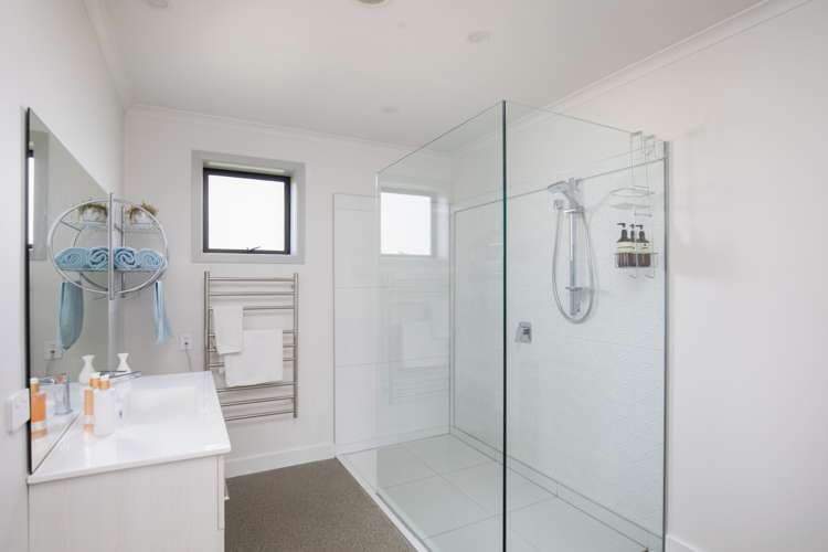 14 Brooke Place Alexandra_13