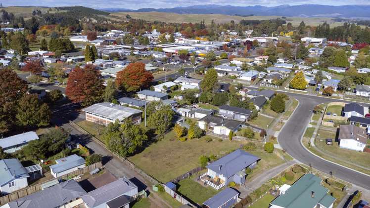 73 Patikura Place Turangi_7