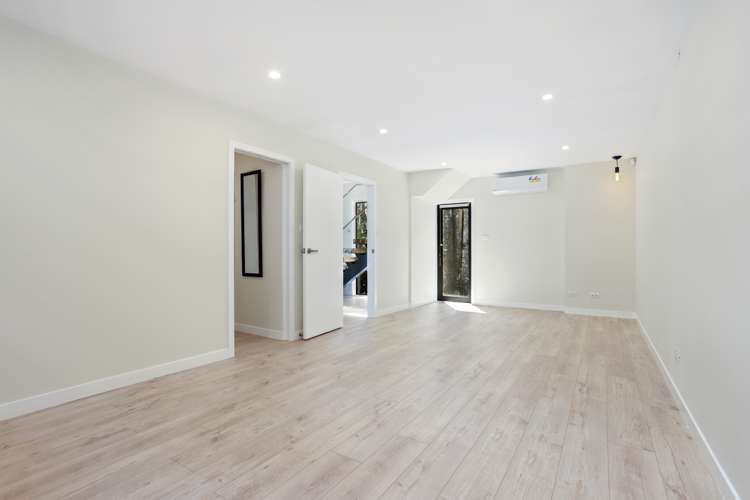 211 Victory Road Laingholm_10