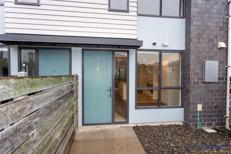 8/14 Buffon Street Waltham_13