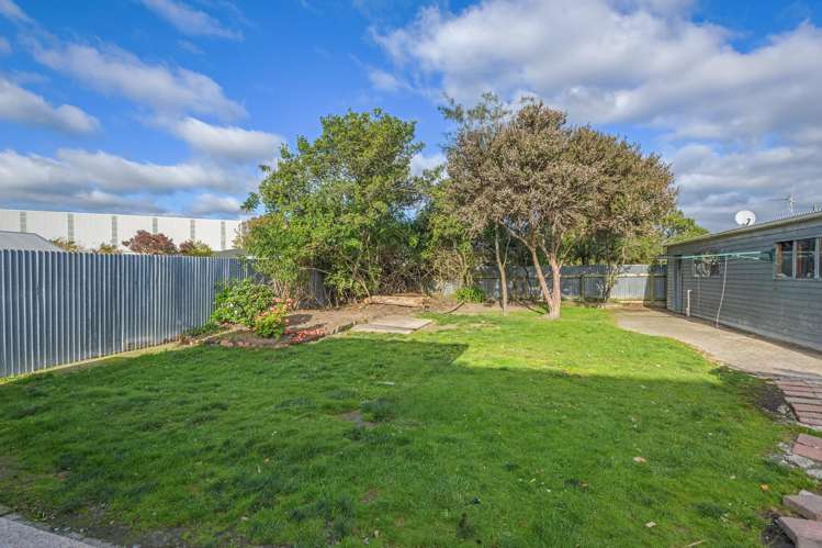 10 Bristol Crescent Roslyn_12
