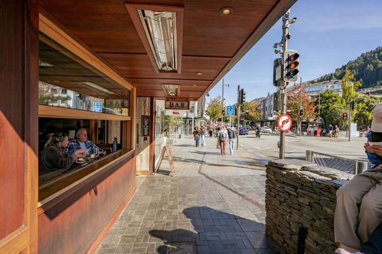 27-31 Rees Street Queenstown_10